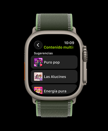Apple Watch Ultra 3, color natural, caja de titanio, sugerencias de playlists de Apple Music para entrenar, correa Trail, azul/azul brillante
