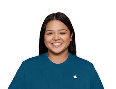 Appleのロゴが右上にプリントされたTシャツを着た人物