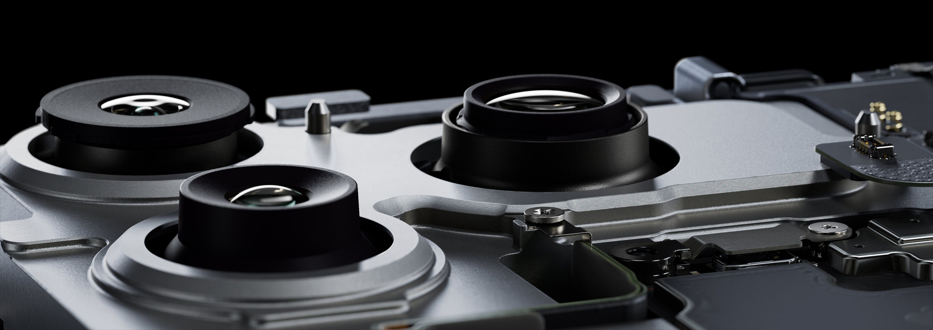 „iPhone 17 Pro“, vidus, 48 MP „Fusion“ kamerų sistema, 48 MP „Fusion“ pagrindinė kamera, 48 MP „Fusion“ ultraplačiakampė kamera, 48 MP „Fusion“ teleobjektyvo kamera